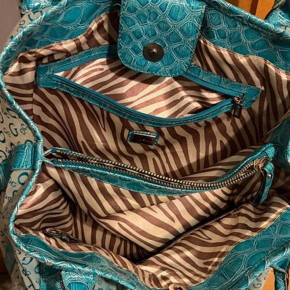 GUESS bag - Picture 2 of 2